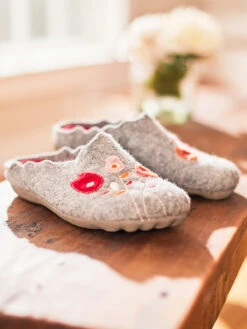 Wildflower Slipper -Clothing Sales 2024 ACSHWIL Grey April Cornell Shoes 1