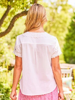 Amelia Blouse -Clothing Sales 2024 BLA5189M White April Cornell Blouse 3 1