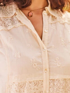 Clothing Sales 2024 29 Nostalgia Sleeveless Blouse