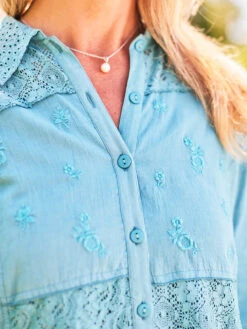 Nostalgia Blouse