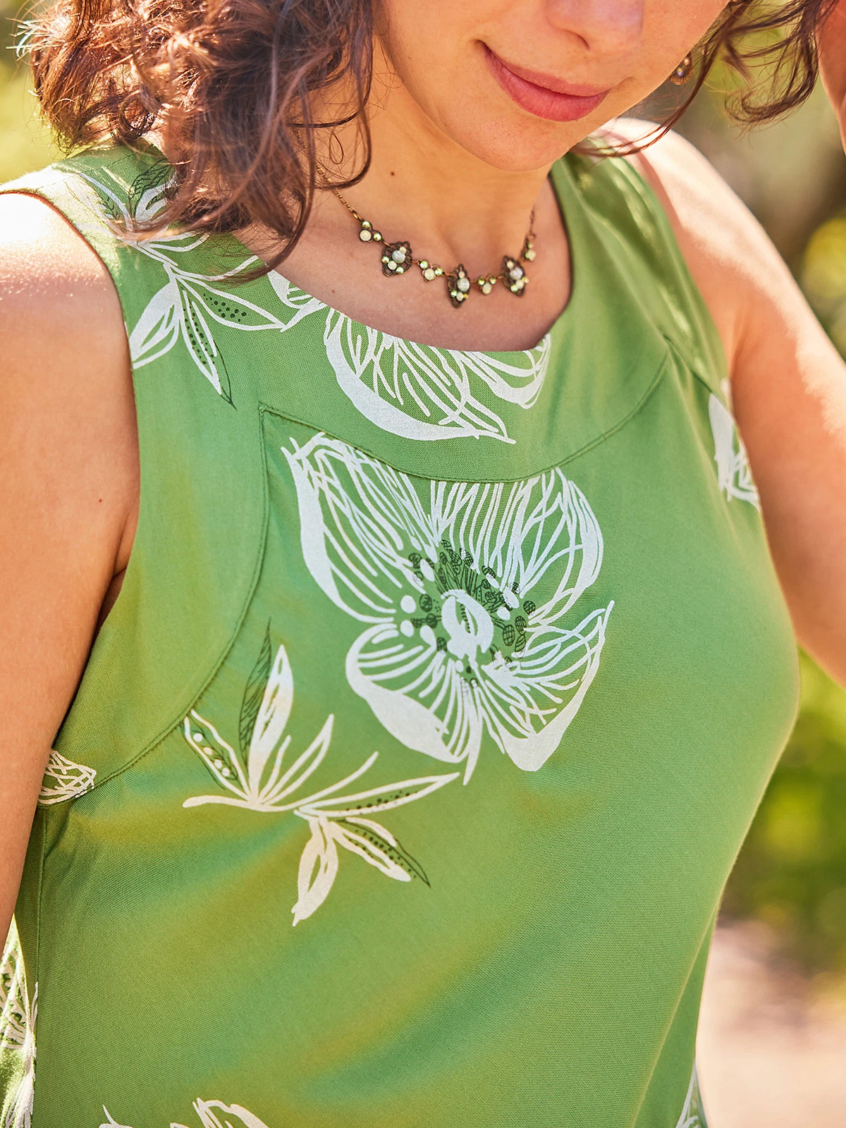 Field Flower Bias-Shape Dress 5 Field Flower Bias-Shape Dress - Image 3