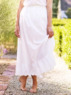 Evie Eyelet Half Slip